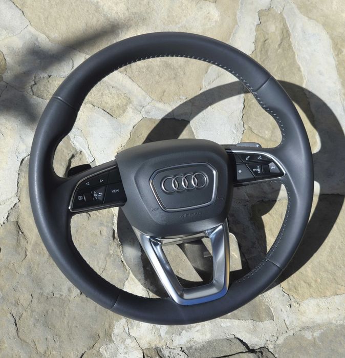 Оригинални мулти волани за Audi (различни видове), както и капак за въздушна възглавница (AIRBAG).