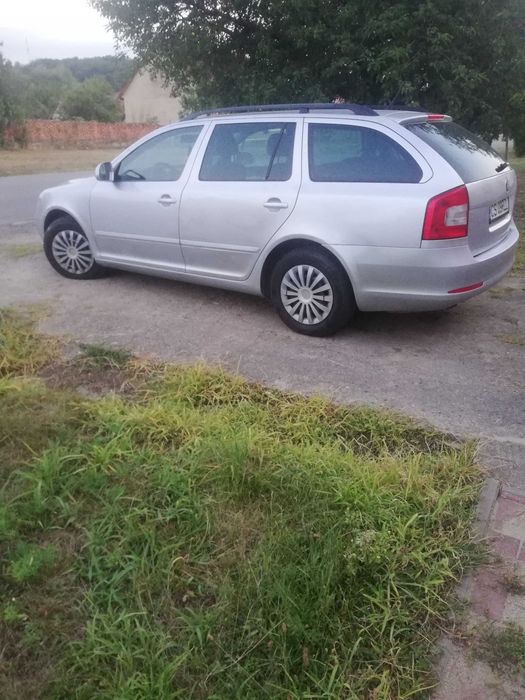SKODA Octavia 2011 — imagine 2