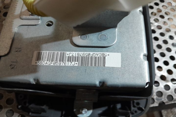 Airbag pasager 5BDAGF0597617J Toyota Aygo prima generatie