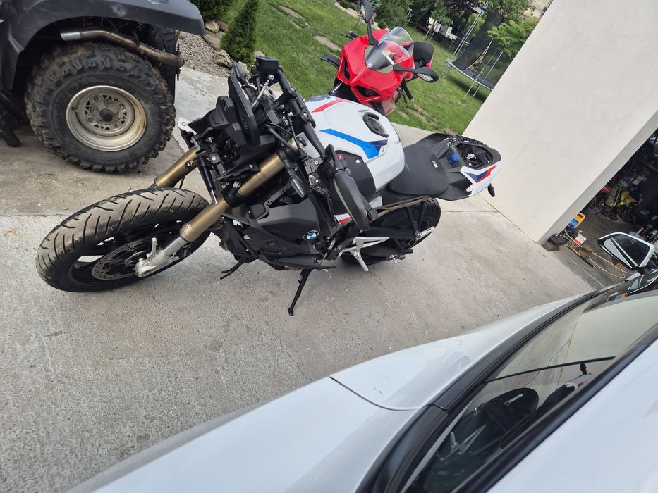 Bmw s1000r   на части