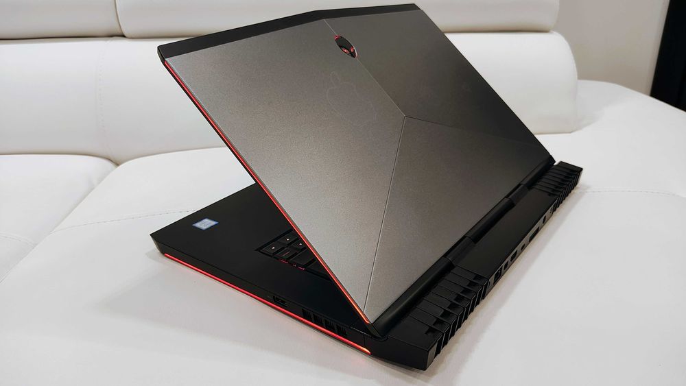 Laptop gaming Alienware 16" ,intel core i7 ,video 6 gb GTX ,ram 16 gb