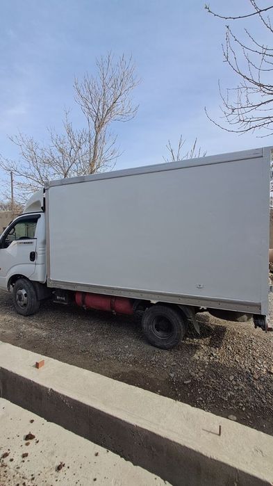 Kia bongo 2012 yil