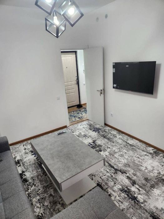 2х комнатная с мебелью и техникой в новостройке