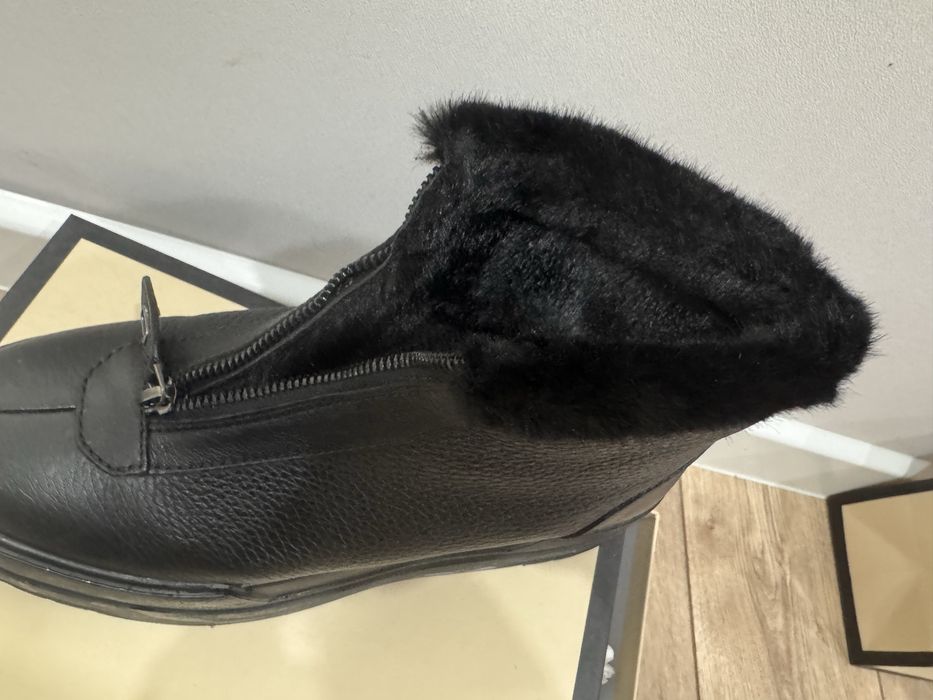 Продам зимние полуботинки