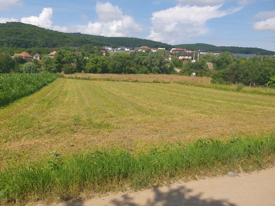Vând teren intravilan pentru constructii Popesti