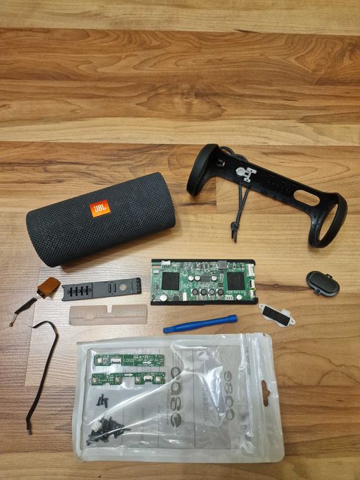 dezmembrez boxa jbl flip 3