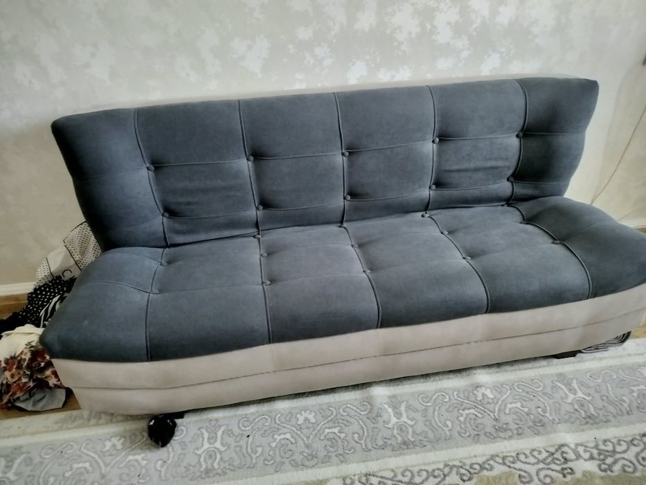 Продам диван в отличном состоянии