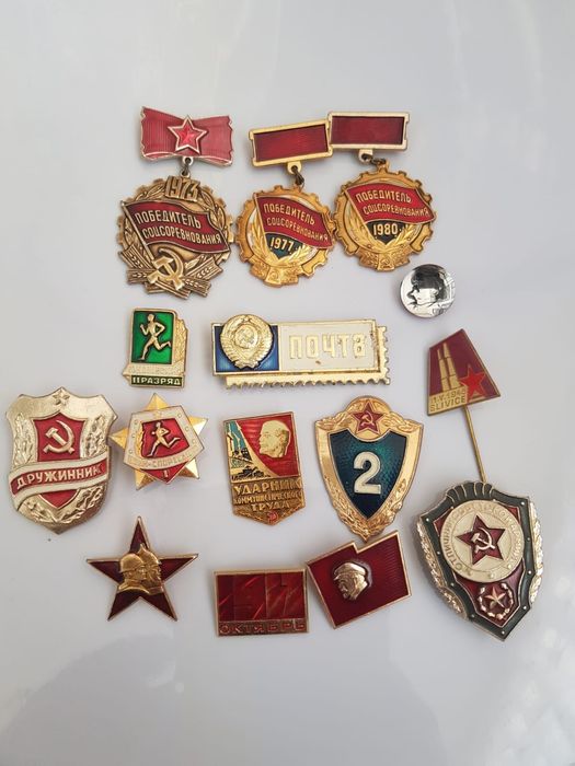 Значки, монеты,знаки отличия