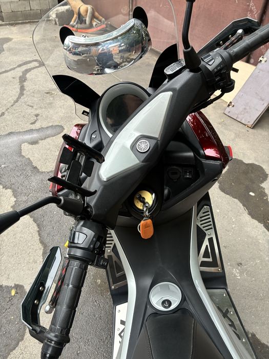 Продам скутер Vento nmax
