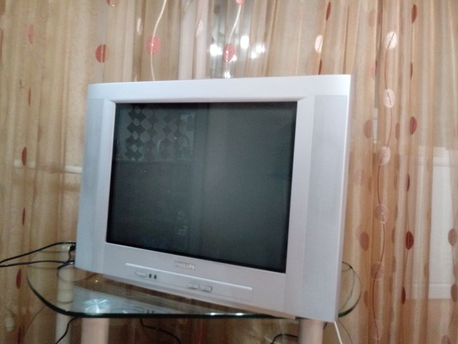 Продам телевизор Philips
