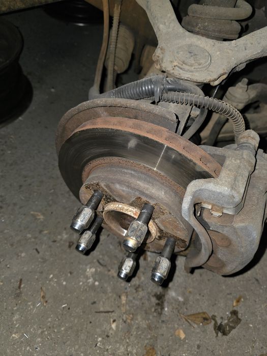 Предни спирачни дискове за SsangYong Kyron 2009 година