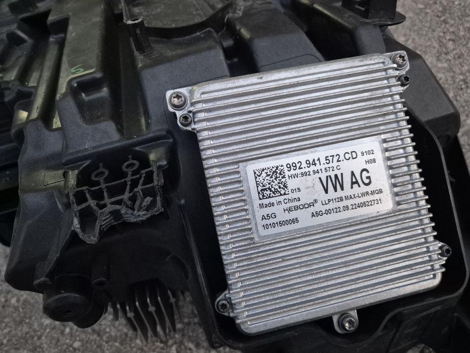 Ляв фар Шкода Октавия IV лед фар Skoda Octavia 4