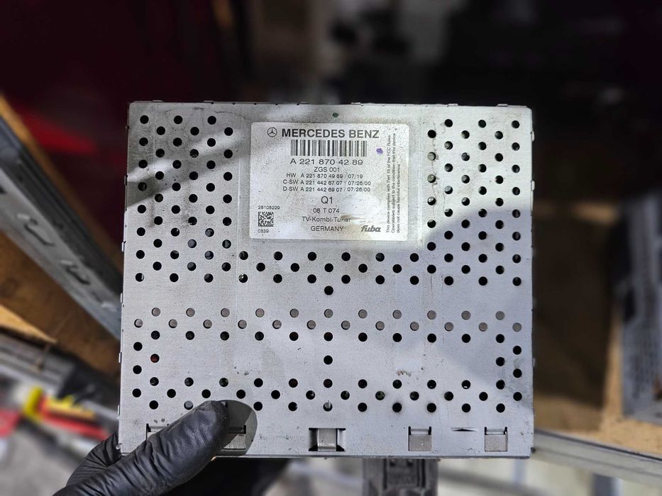 Tv tuner A2218704289 Mercedes S class S320 S350 S500 S420 CL W221 W216