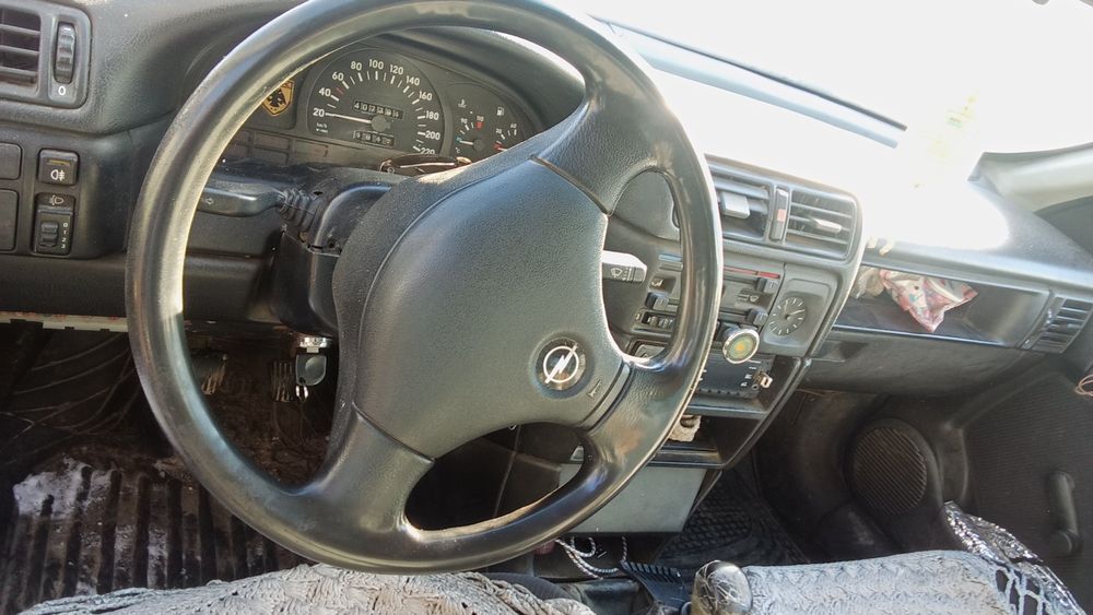 Продам Опель Вектра