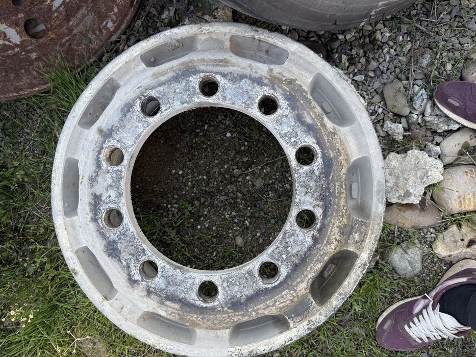 Jante aluminiu camion R22,5