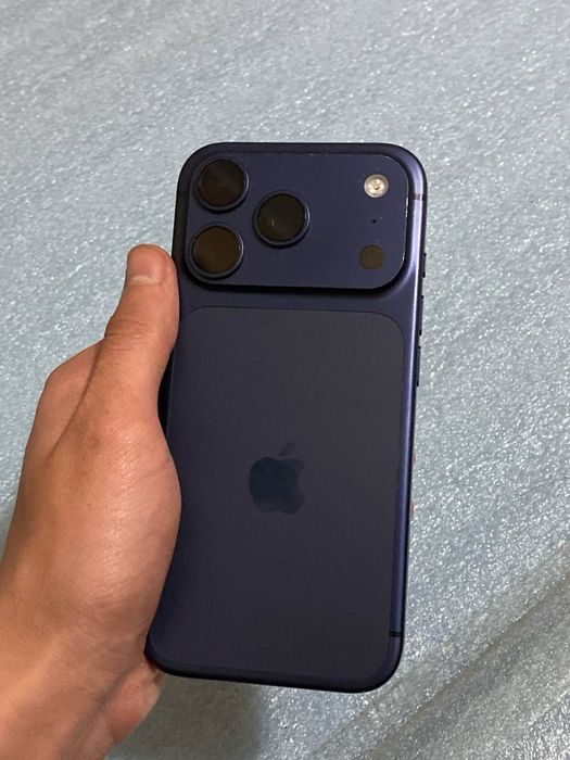 Iphone 17pro sotiladi