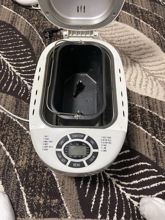 Masina de copt paine