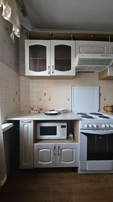 Продаю Кухонный гарнитур