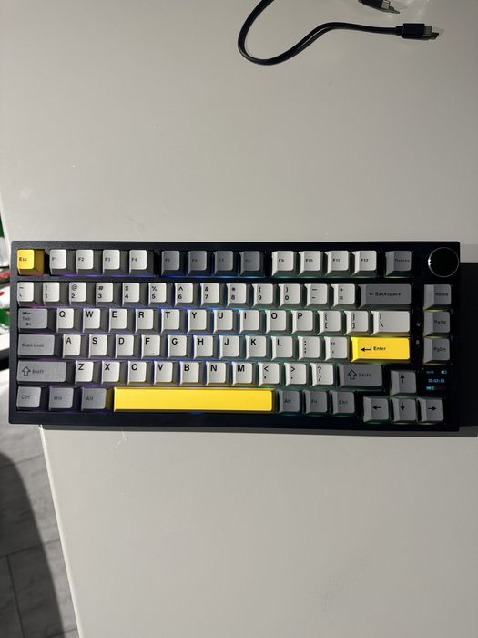 Монитор клавиатура мышь наушники