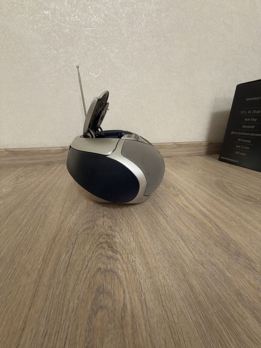 Бумбокс SONY  CD + магнитофон + радио