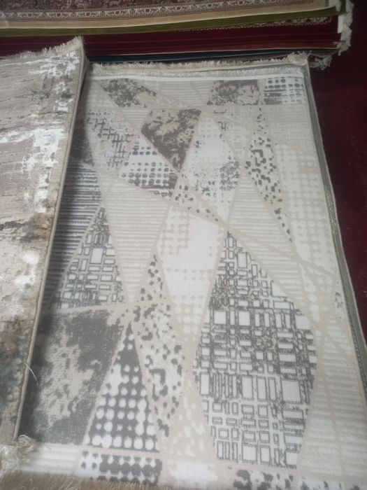 Коврый шолковый клем