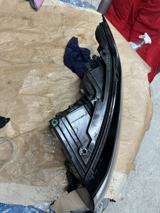 Far stânga bi xenon led range rover evogue.cod:gj32-13w030.