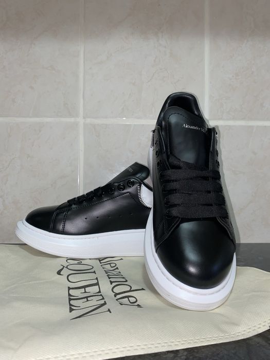 Pantofi eleganți Alexander McQueen