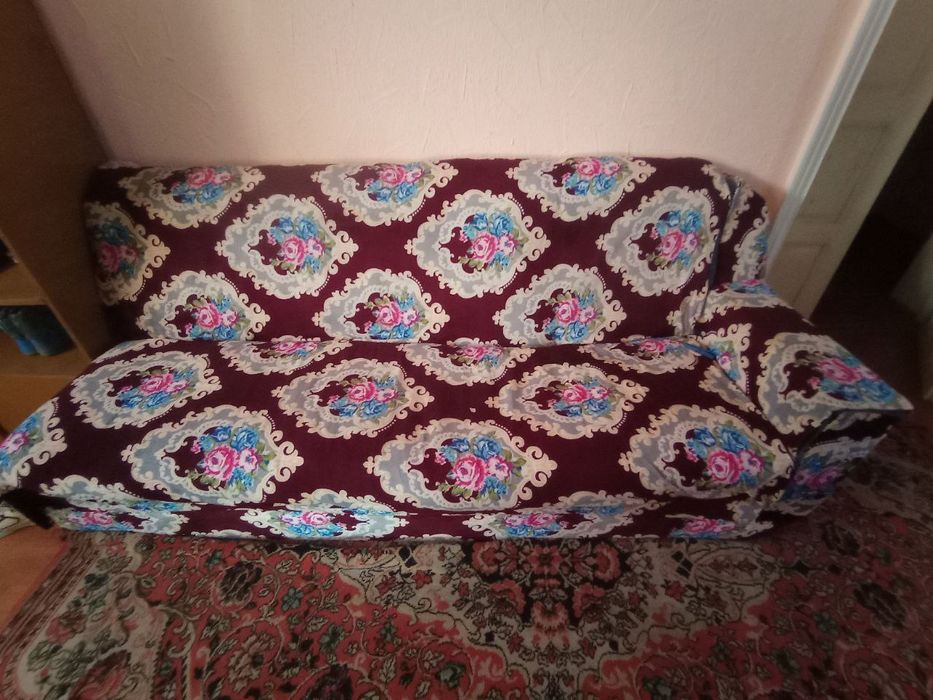 Уголок сотилади срочно кушилса уголок болади