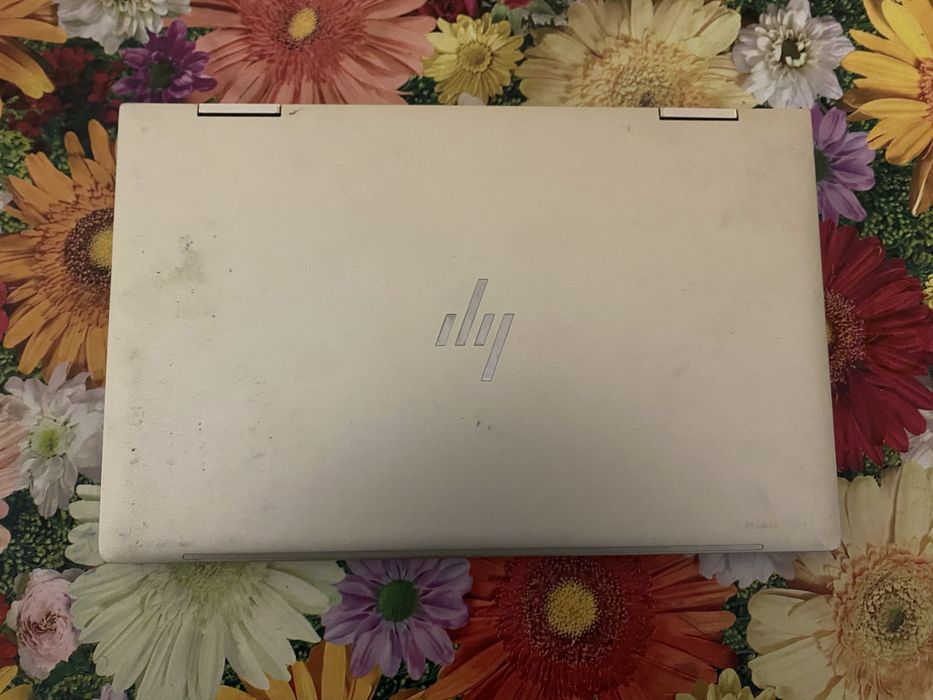 Лаптоп 2в1 HP ENVY x360