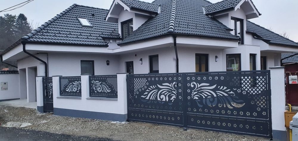 Porți metalice decupate la jet de plasmă