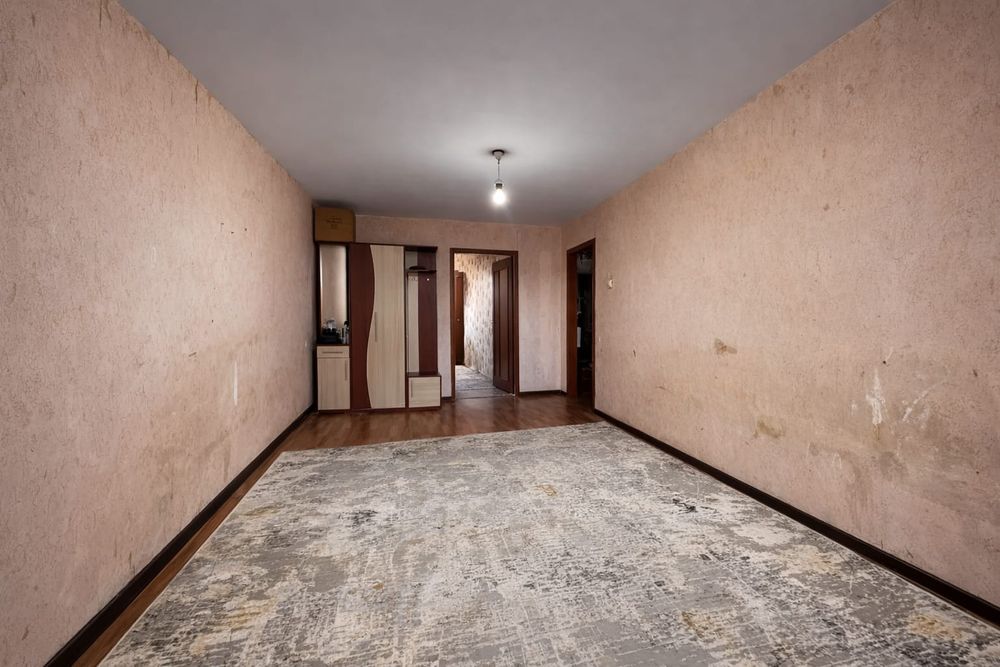 Продаётся 2 комн район Зигзаг