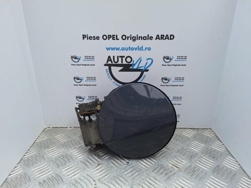 Usa usita rezervor Opel Astra J