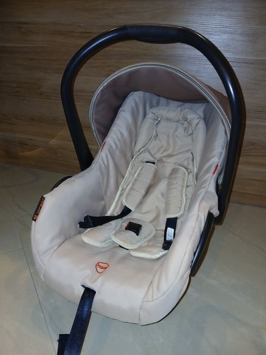 Бебешко кошче за кола Лорели