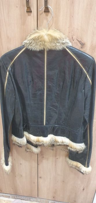 Кожено яке , Италия