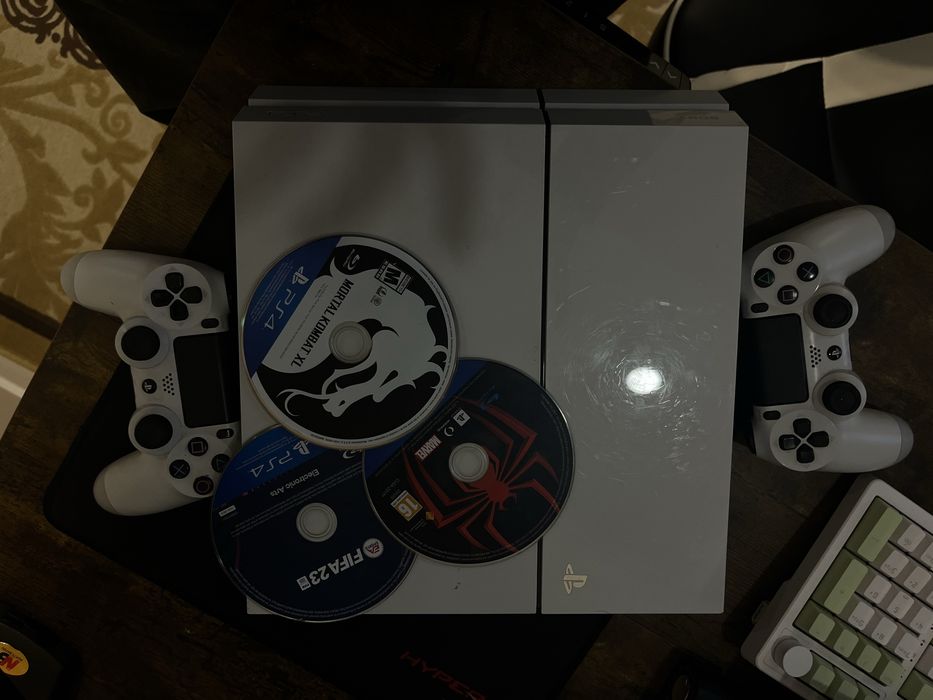 Продам пс 4 фат идеальное состояние