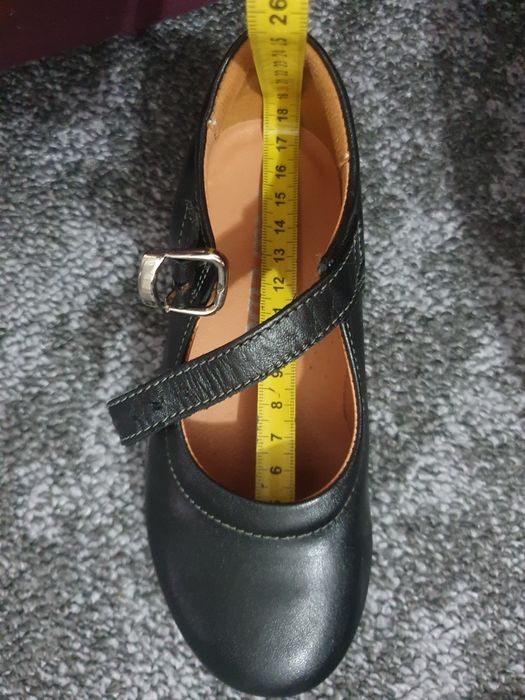 Pantofi piele ..