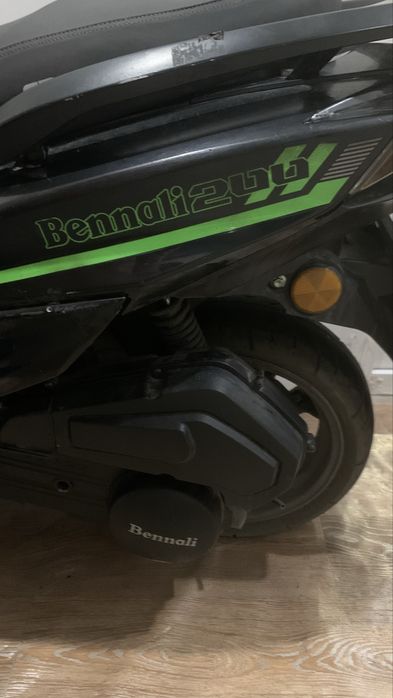 Обмен мопед скутер bennali 200