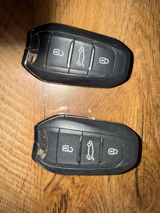 Продавам opel Crosland X
