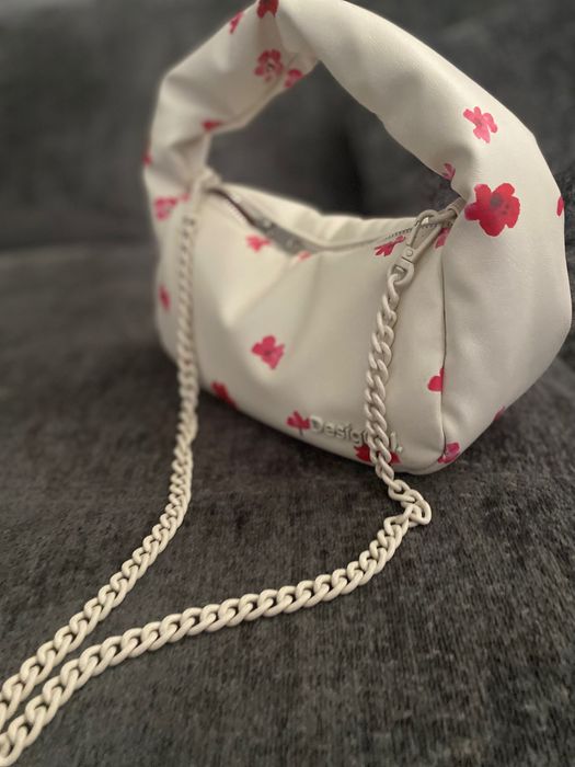 Малка чанта Desigual нова!