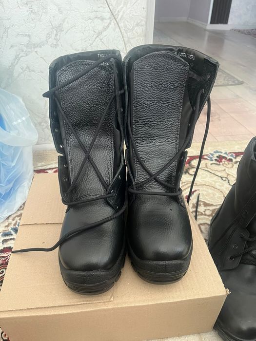 Продам берцый  новые