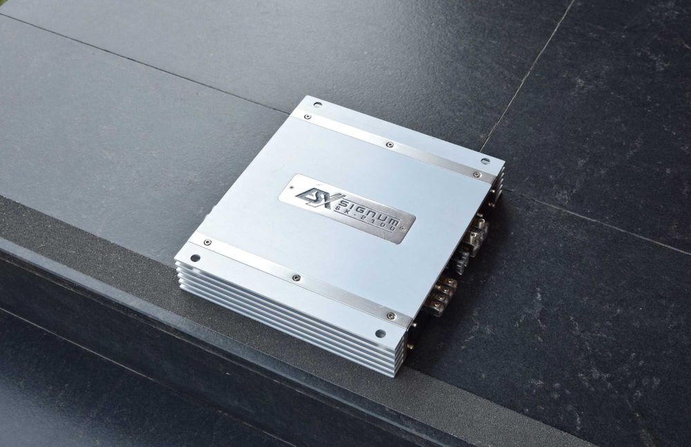 Amplificator auto ESX Signum SX-2100, statie masina