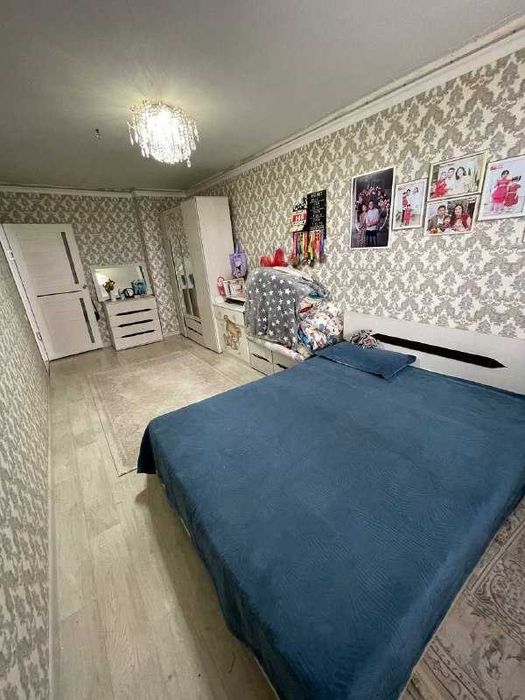 Продам 2-х квартиру Жилгородок.