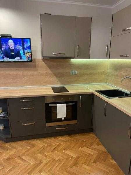 Луксозен двустаен апартамент в центъра на града!