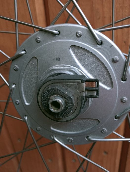 Roată spate 28 butuc Shimano Nexus 8 Japan Roată față dinam  Shimano