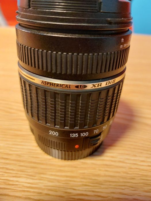 Obiectiv Tamron AF 18-200mm f/3.5-6.3 XR Di II LD Aspherical