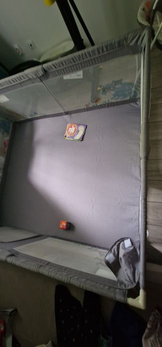 Țarc Pitikot 180×150 cm, foarte puțin utilizat, cu saltea și geantă