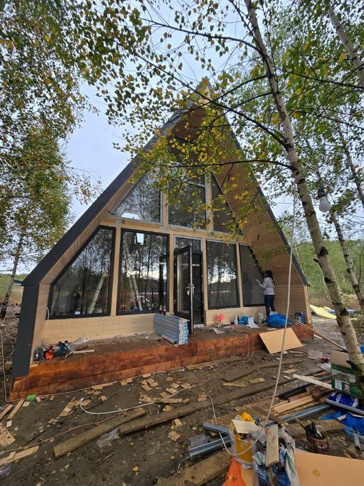 Vand cabane A-frame si case modulare