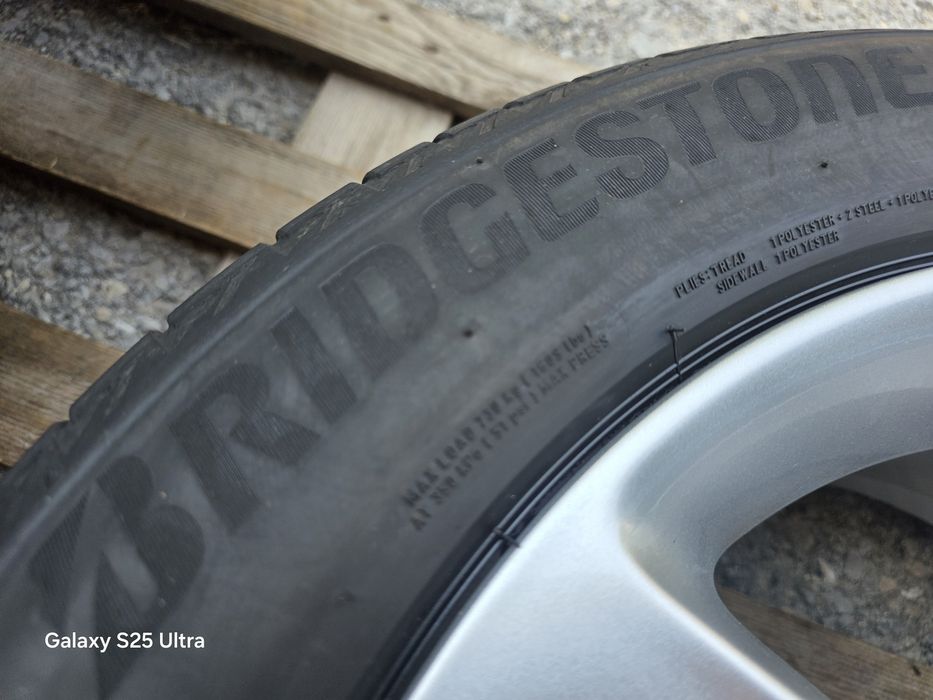 4бр. летни гуми 225/55/17 Bridgestone
