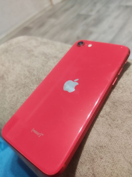 IPHONE SE 2 generation. 64gb.