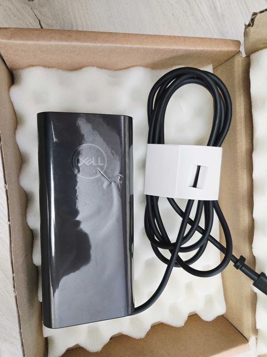 Зарядно за лаптоп Dell-Оригинален адаптер за Dell - 20V-6.5A-130W Tуpe-C